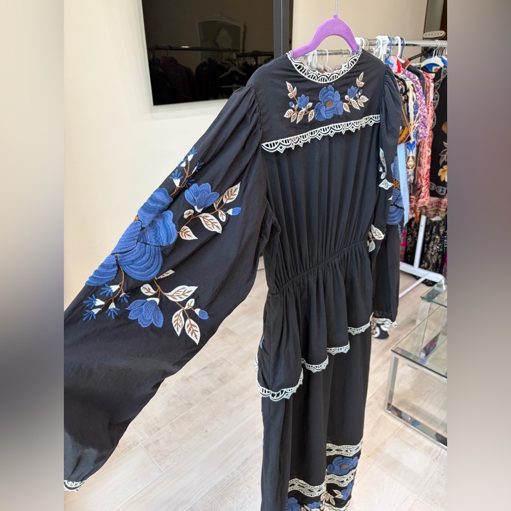 Farm Rio: Black Bold Flowers Long Sleeve Midi Dress - Picture 9 of 16